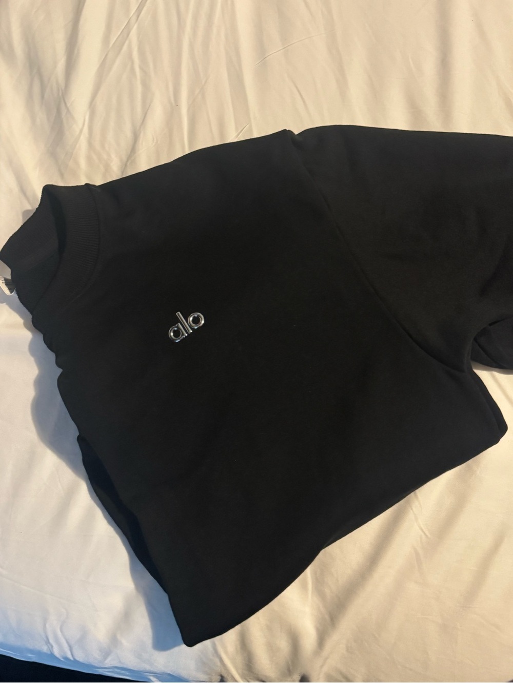 ALO Yoga accolade set + boxy tee
Black straight leg Sweatpants crew sweatshirt - Picture 4 of 7